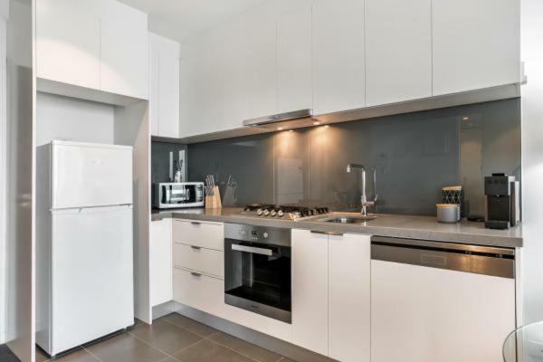 Experience Platinum Hotel Apartments Melburne Exterior foto