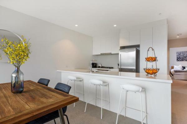 Experience Platinum Hotel Apartments Melburne Exterior foto